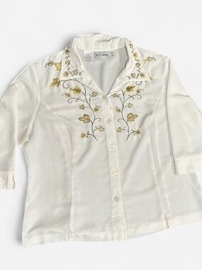 Girls' White Embroidered Button-Up Top
